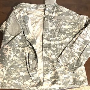 NWT Army Combat Uniform Blouse